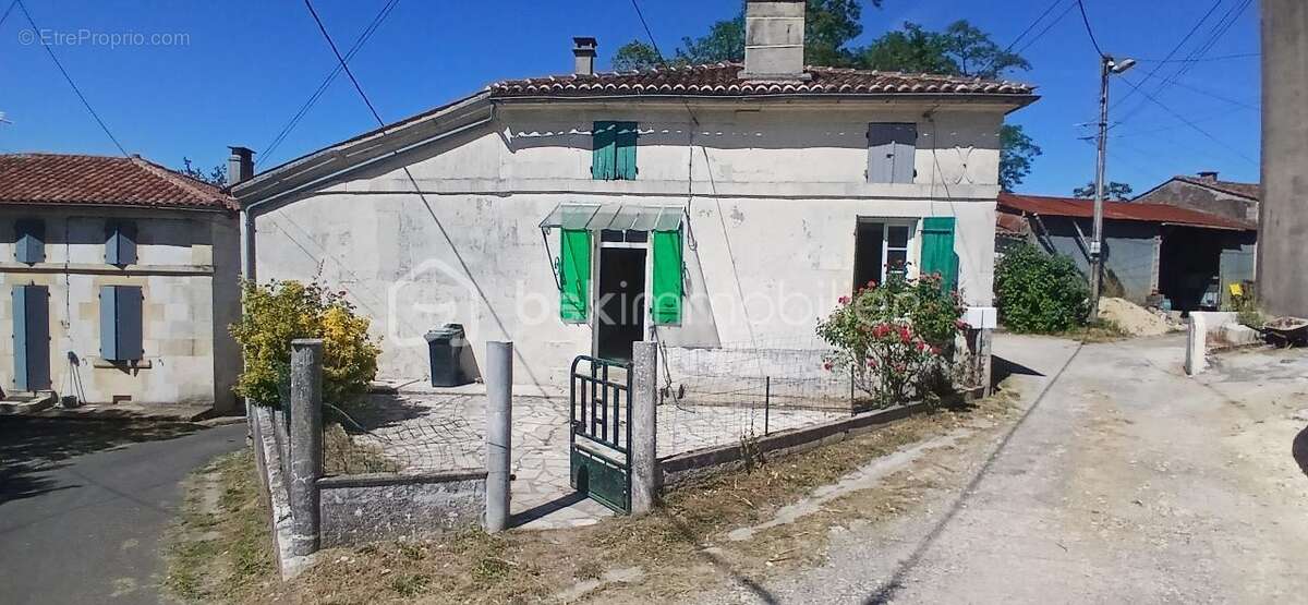 Maison à BURIE