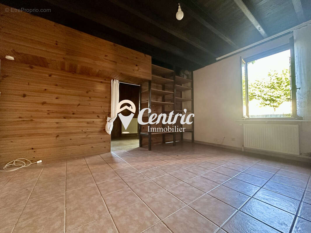 Maison à LE BUSSEAU