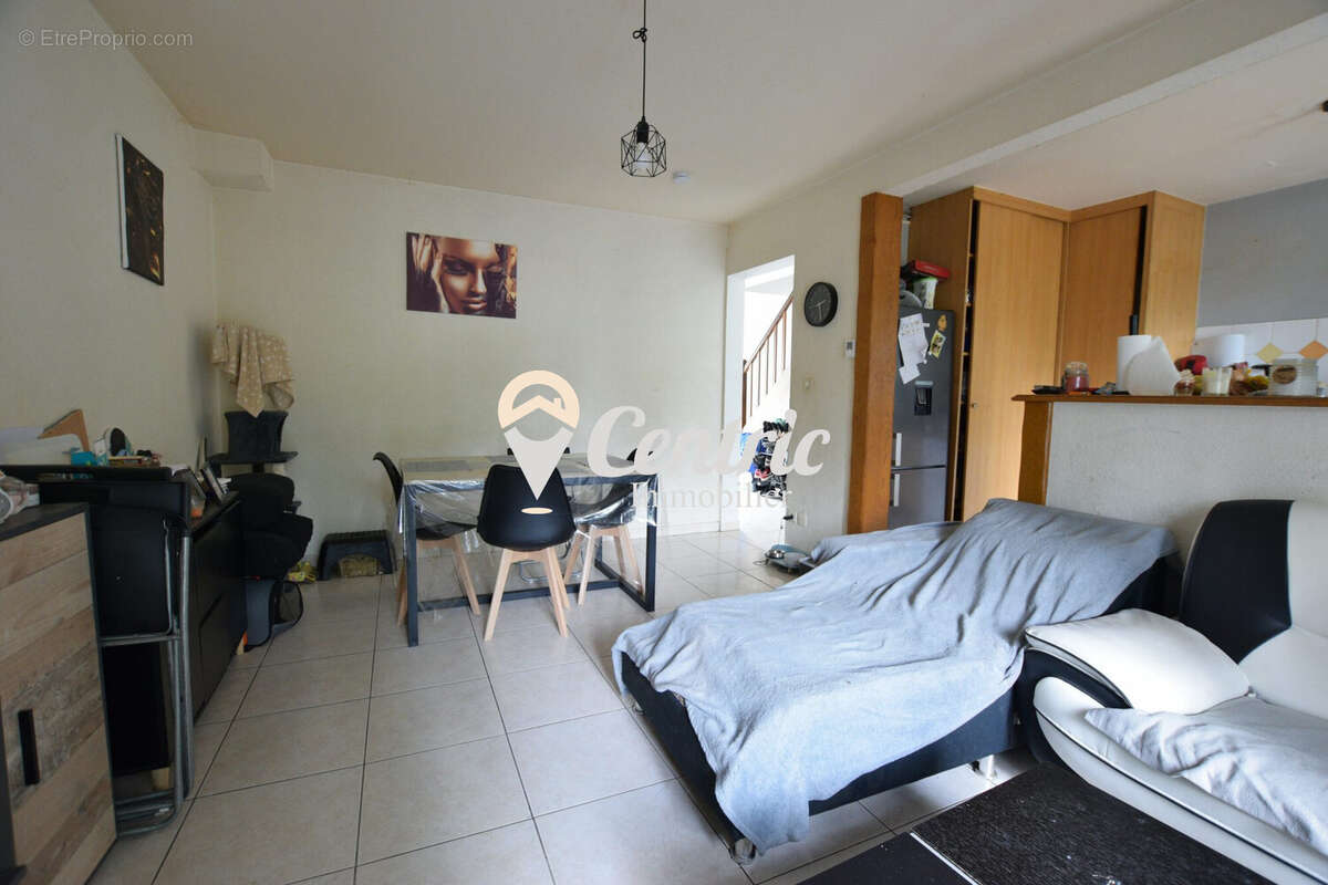 Maison 77 m² à Bressuire  - photo 4