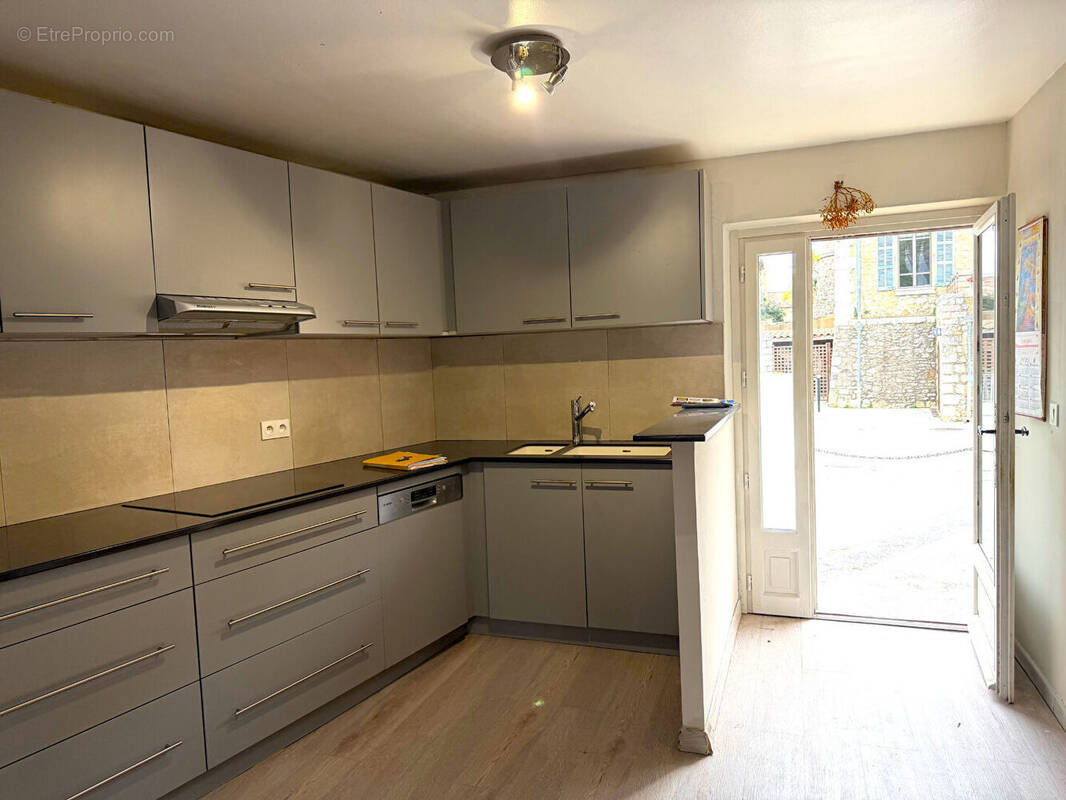 Appartement à CALLIAN