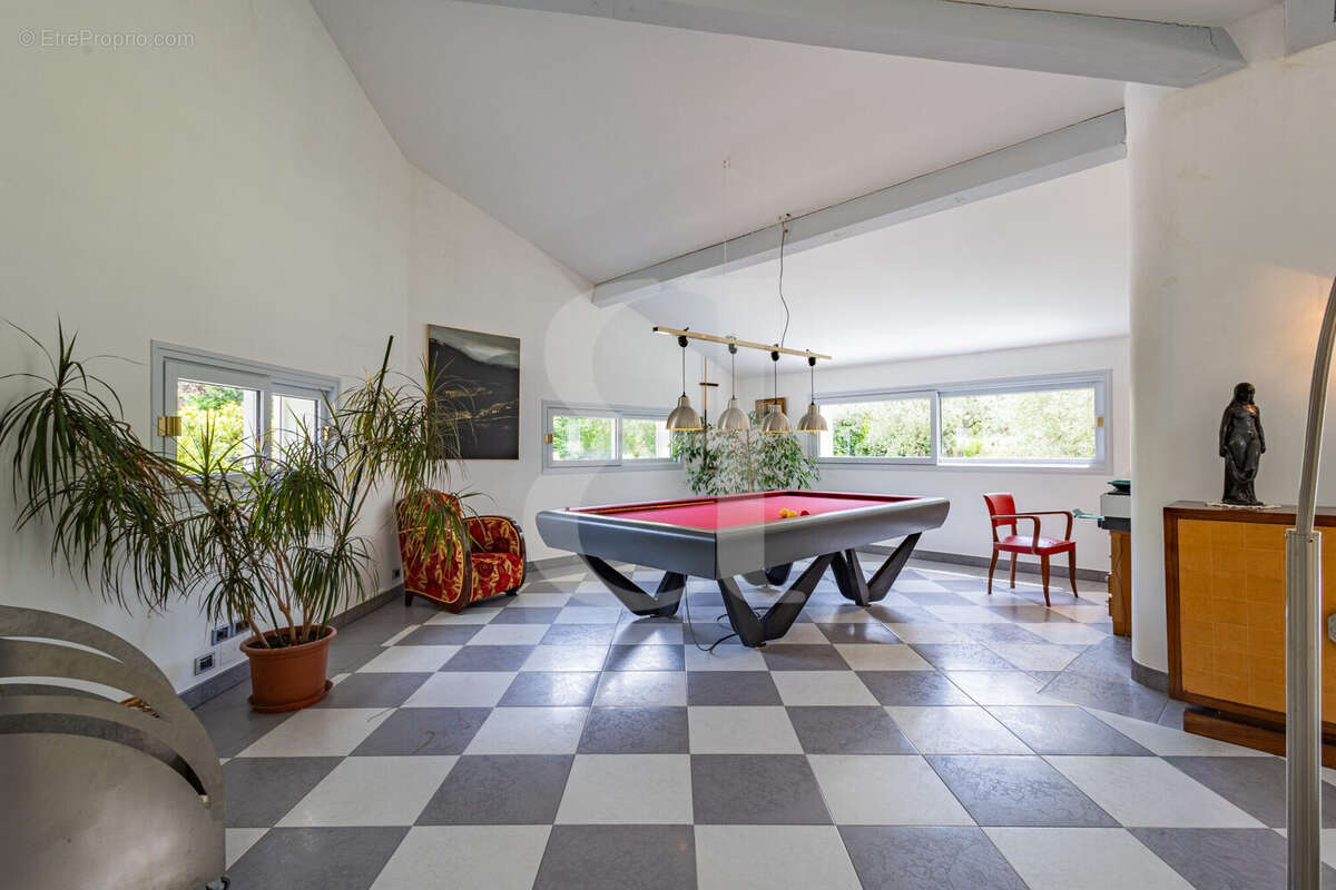 Maison à VAISON-LA-ROMAINE