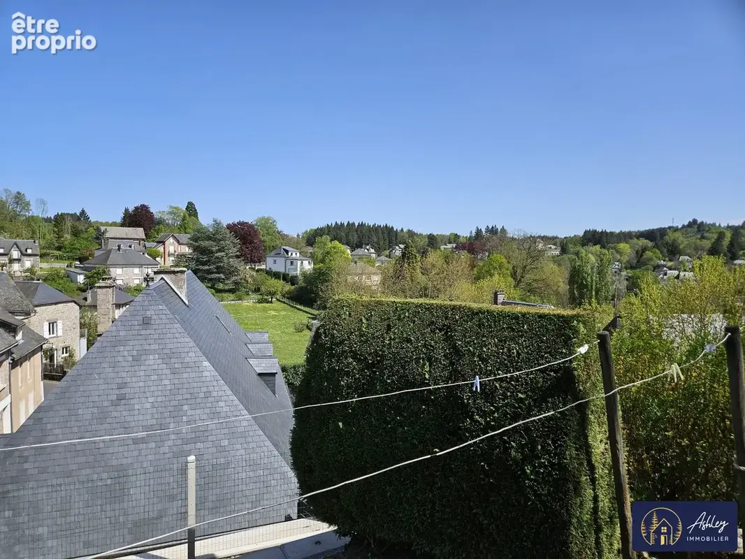 Maison à MEYMAC