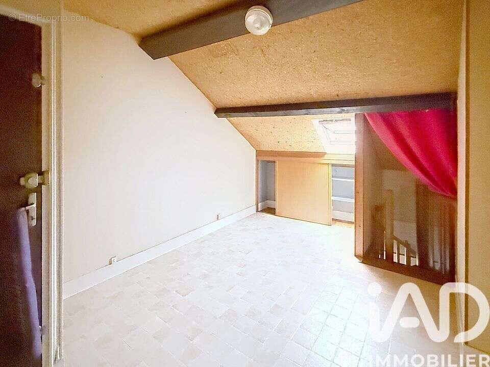 Photo 7 - Appartement à MONTEREAU-FAULT-YONNE