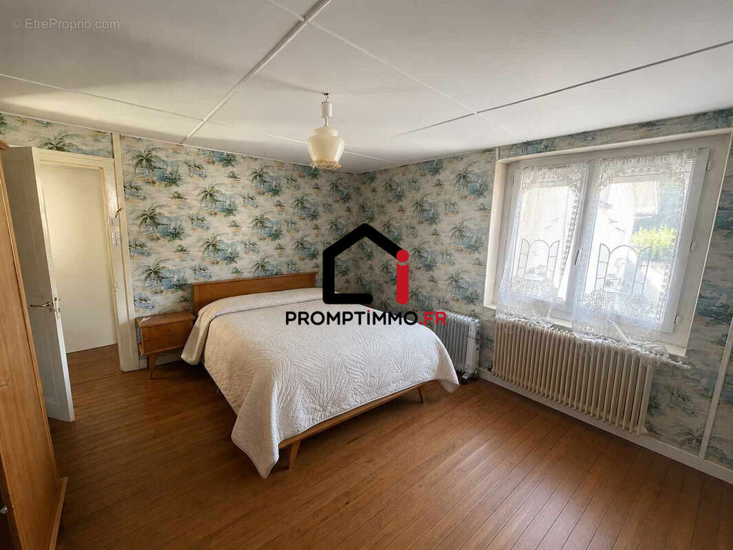 Maison à PANISSIERES