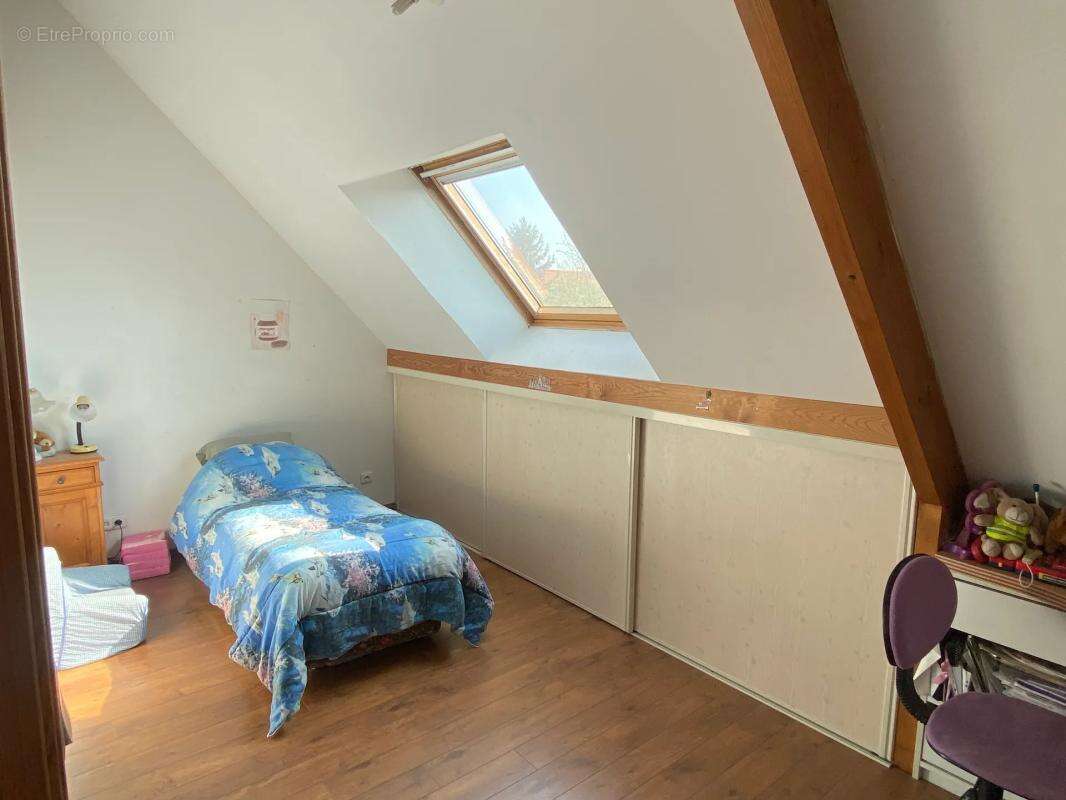 Maison à MONTATAIRE