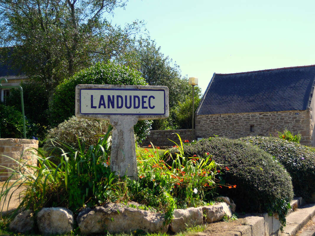 Terrain à LANDUDEC