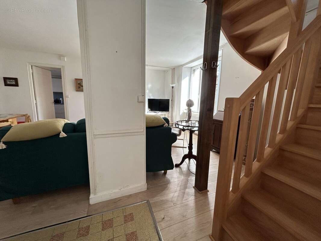 Maison à PONT-D'OUILLY