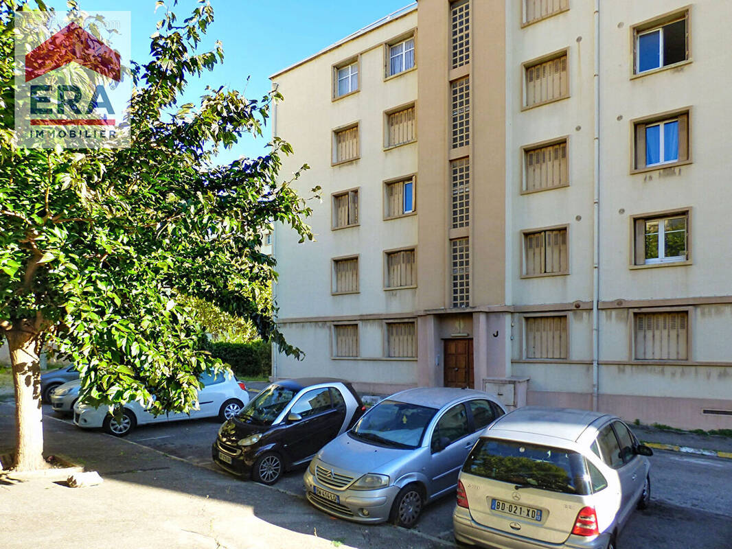 Appartement à MARSEILLE-14E