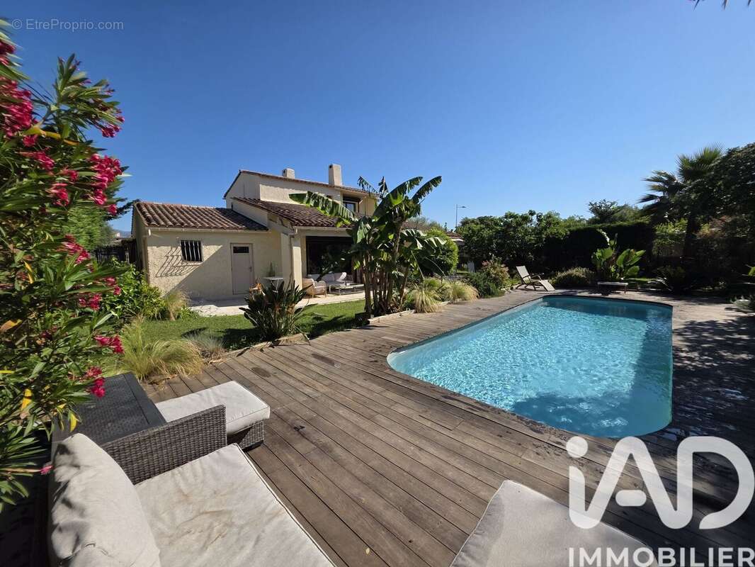 Photo 3 - Maison à ANTIBES