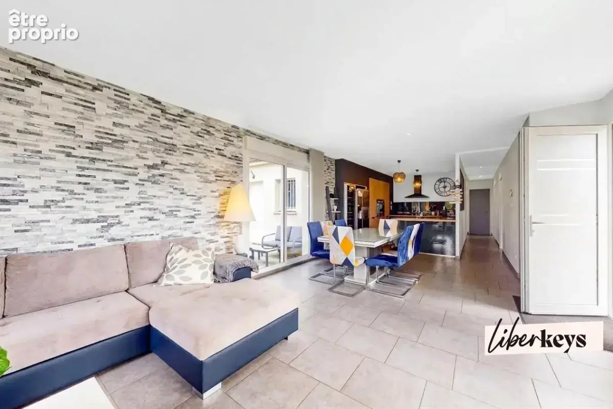 Maison contemporaine de plain-pied avec piscine chauffée — Cadre zen & DPE A - photo 8