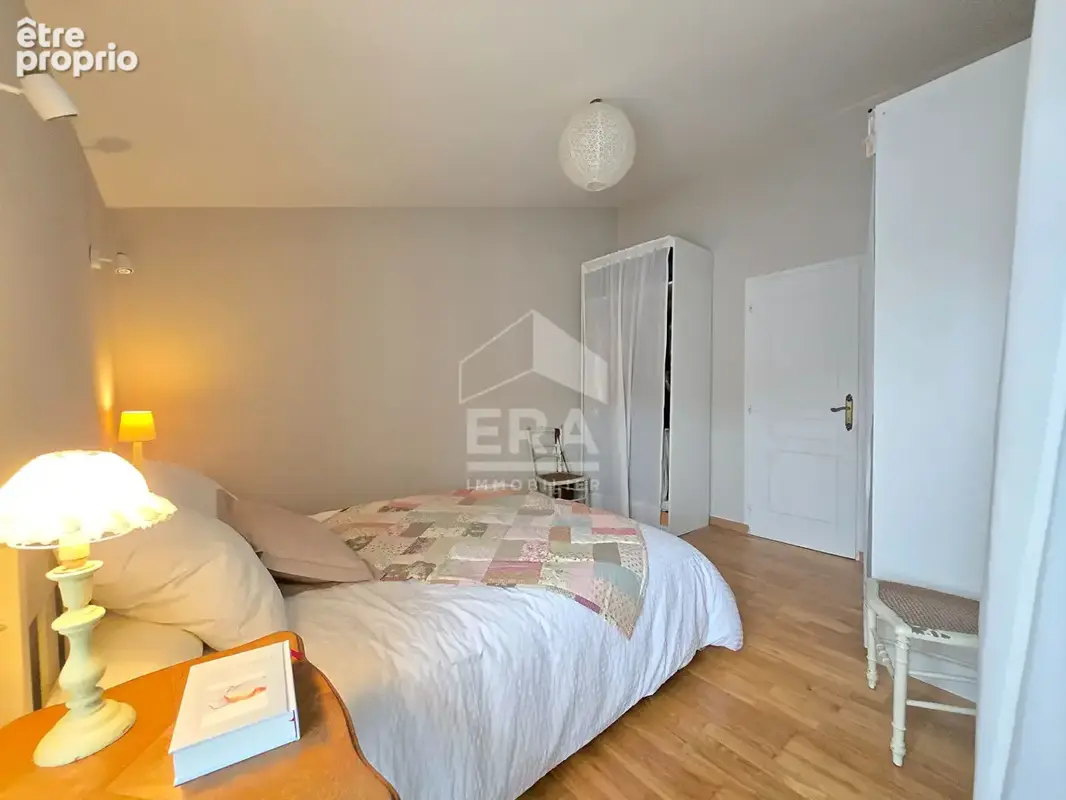 Maison de ville avec cachet, familiale, beaux volumes - photo 8