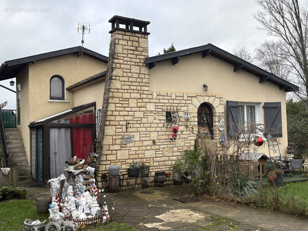 Maison à SAINT-CYPRIEN