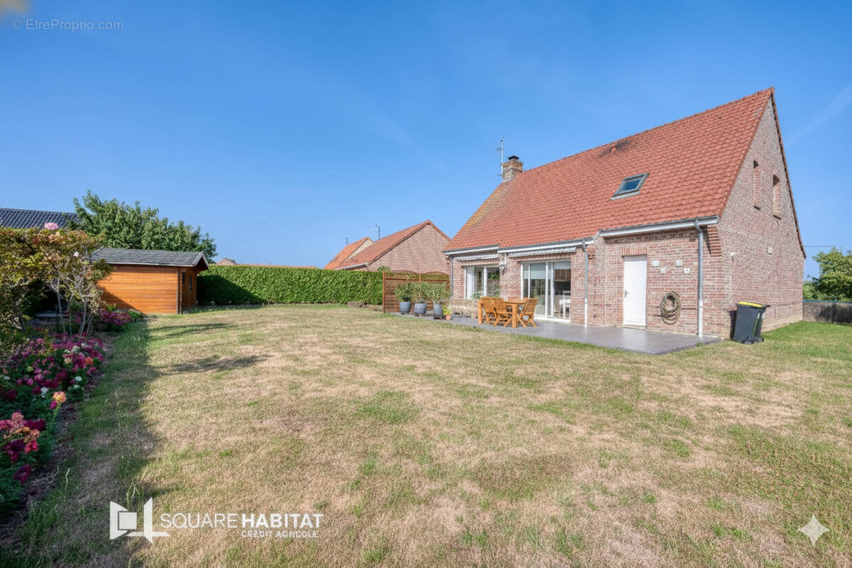 Maison à HAZEBROUCK