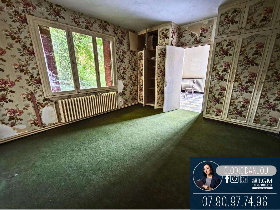 Maison à SARGE-SUR-BRAYE