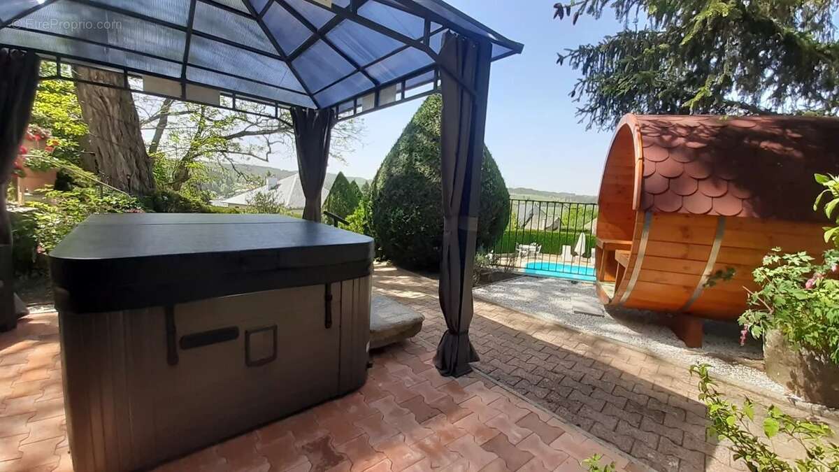 Maison à SAINT-ALBAN-SUR-LIMAGNOLE