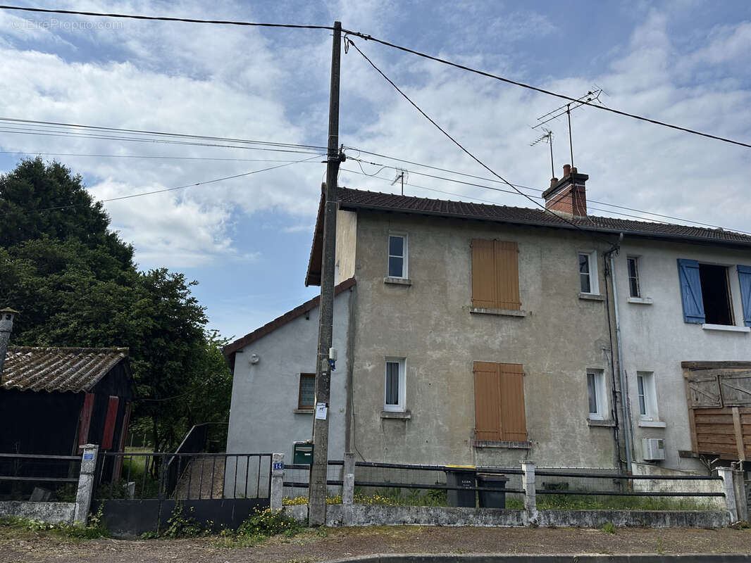 Appartement à LA MACHINE