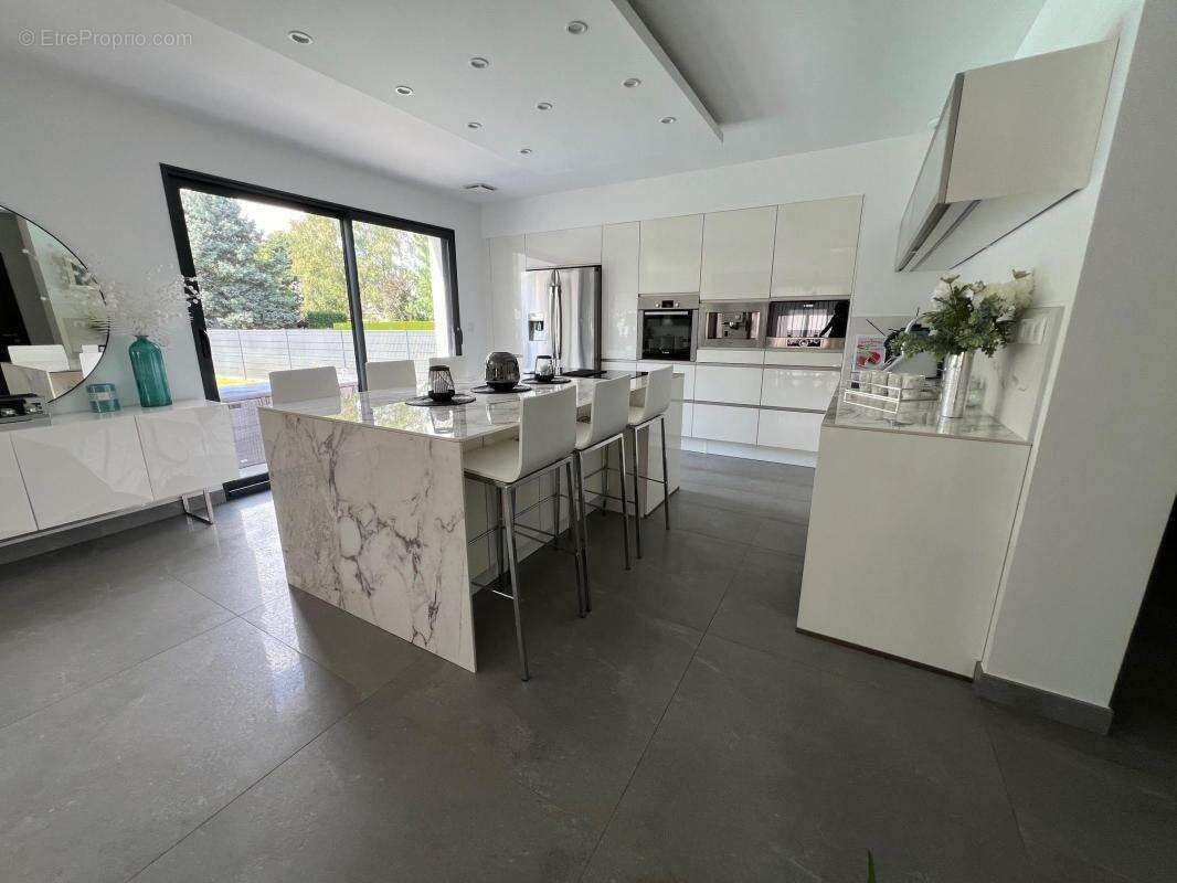 Maison à SAINT-DENIS-EN-VAL