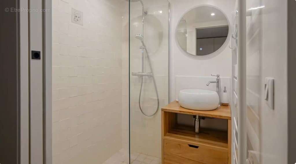 Appartement à PARIS-3E