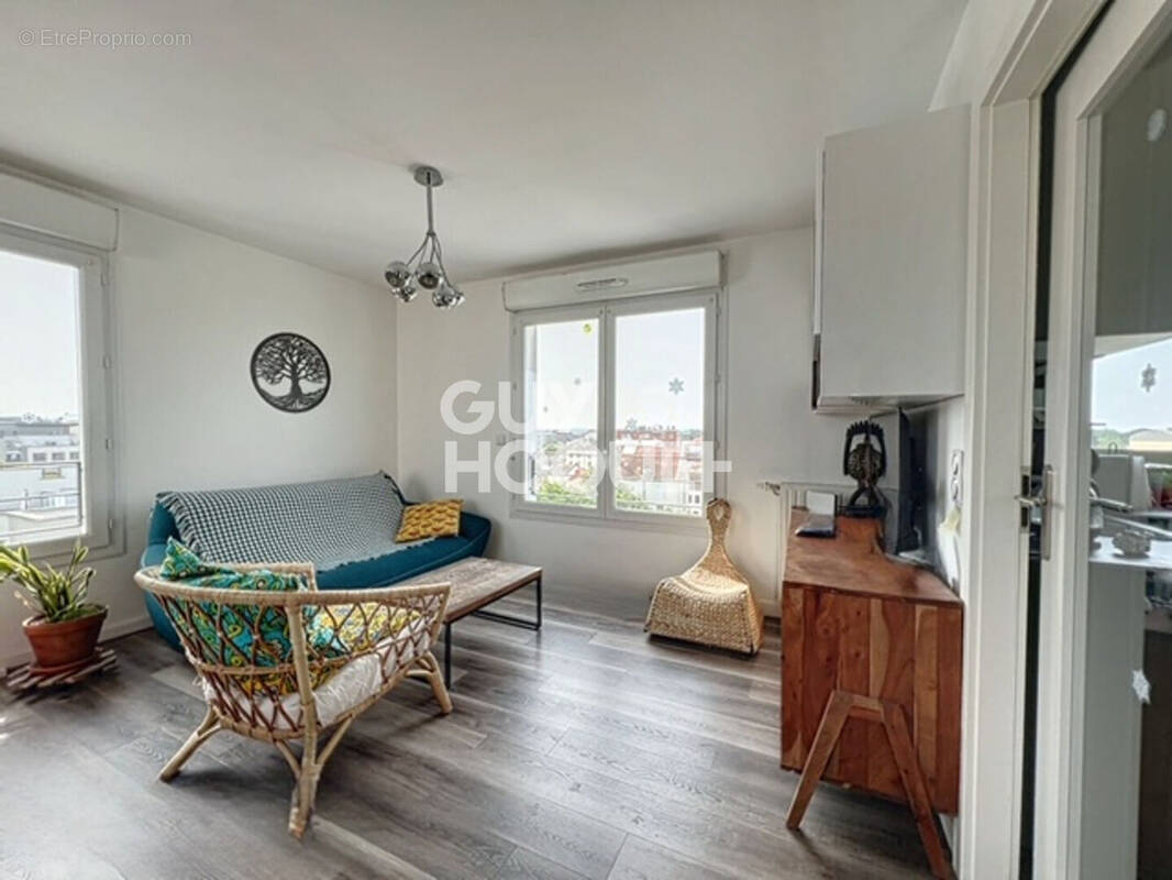 Appartement à STAINS