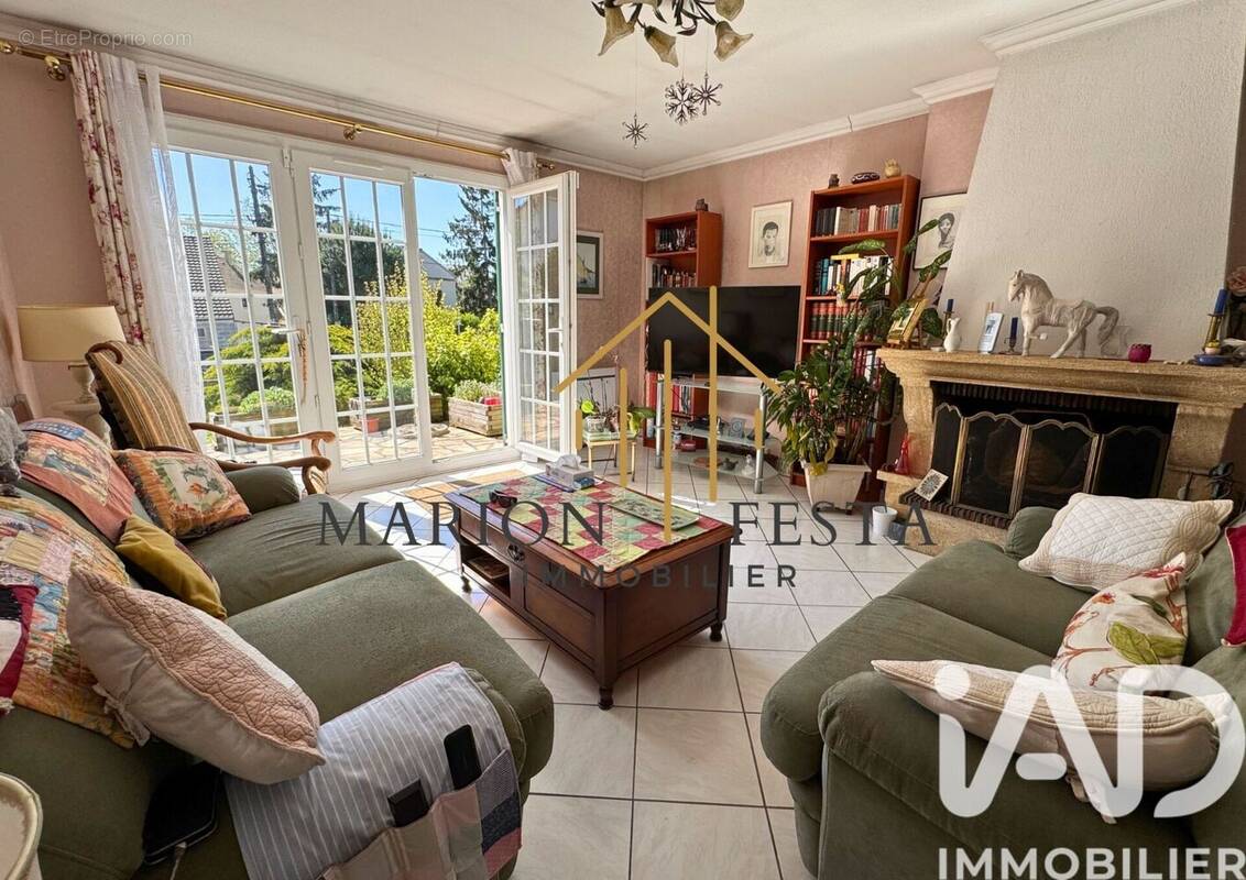 Photo 1 - Maison à NEUILLY-SUR-MARNE
