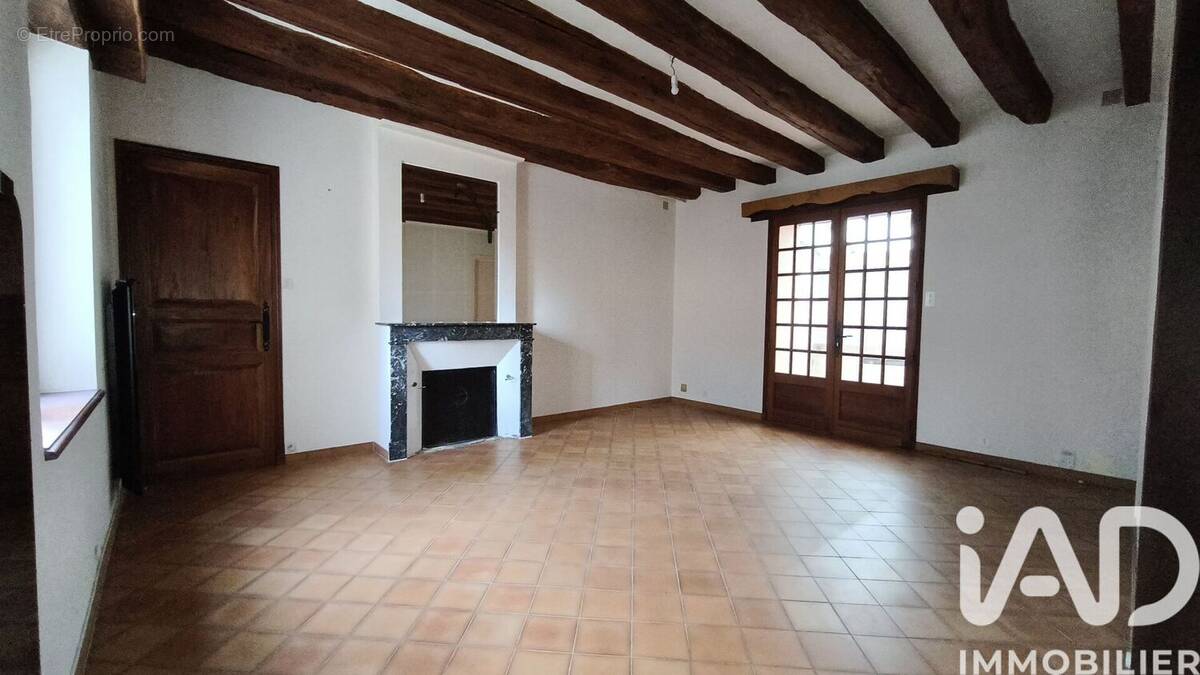 Photo 1 - Maison à SAINT-ANTOINE-DU-ROCHER