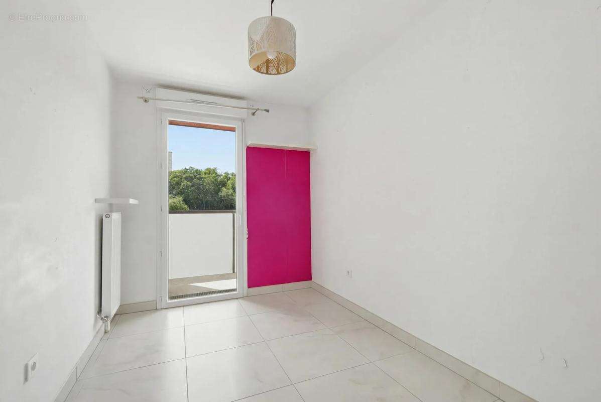 Appartement à IVRY-SUR-SEINE