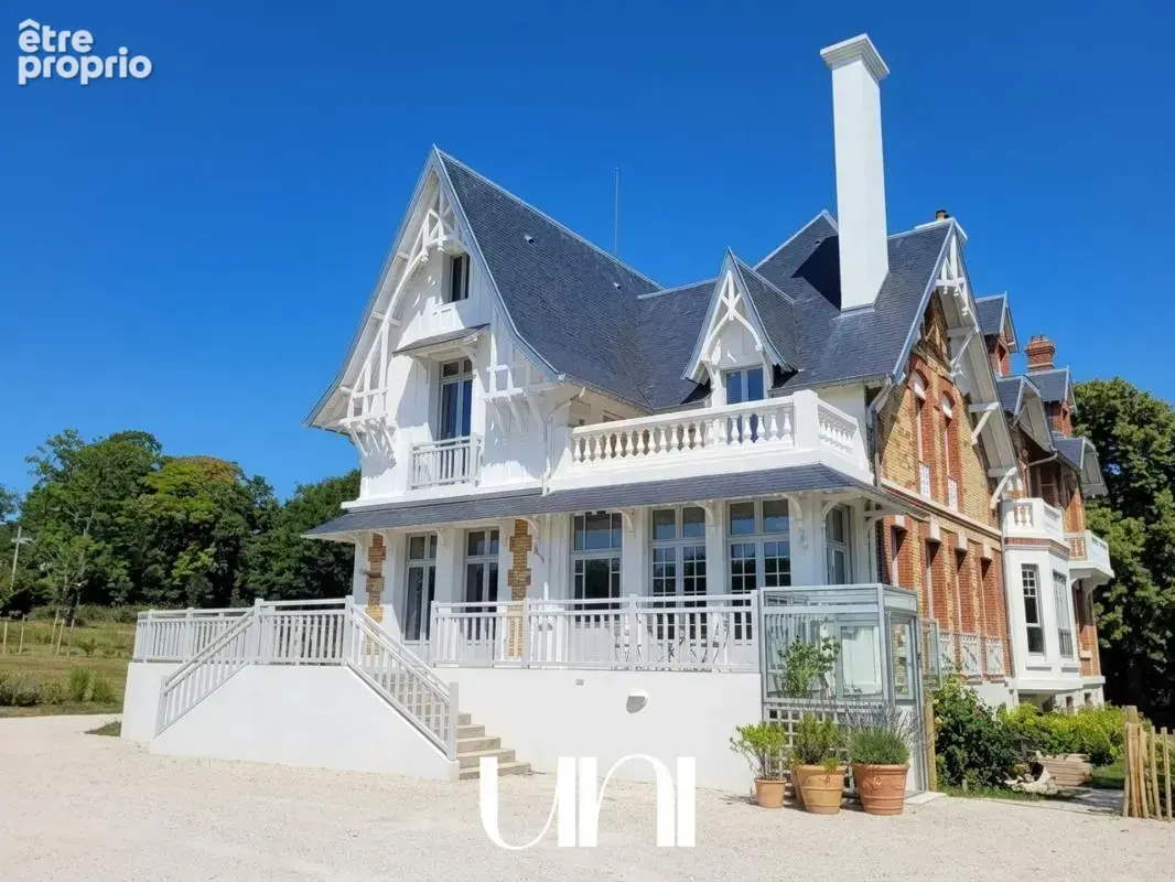 Villa de 780 m2 avec salle de réception, chambres d'hôtes - GRANVILLE - photo 3