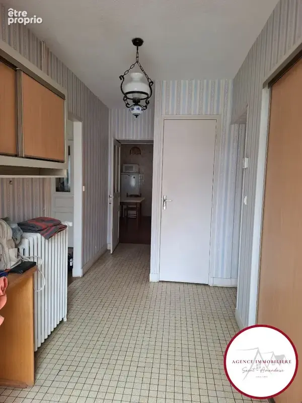 Maison de plain-pied Ainay Le Chateau 03 - photo 11