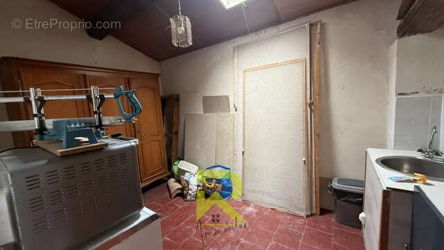 Du cachet, des cuves recyclées et un dernier étage qui n'attend que vos idées ! - photo 12