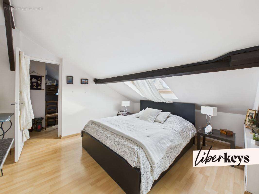 Appartement à SAINT-MAUR-DES-FOSSES