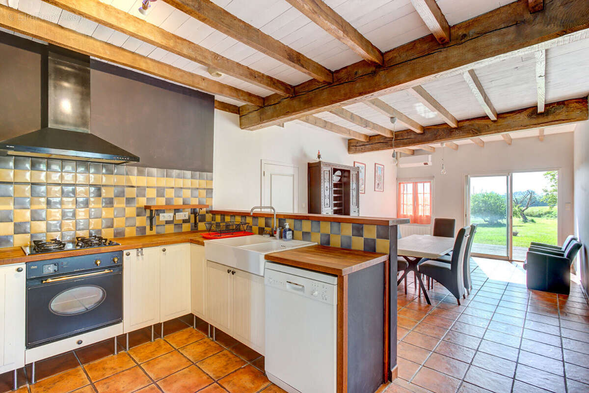 Maison à ARRAUTE-CHARRITTE