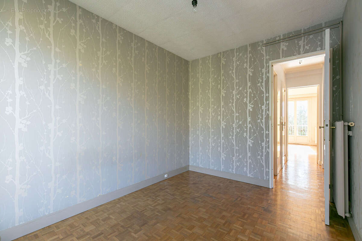 Appartement à OZOIR-LA-FERRIERE