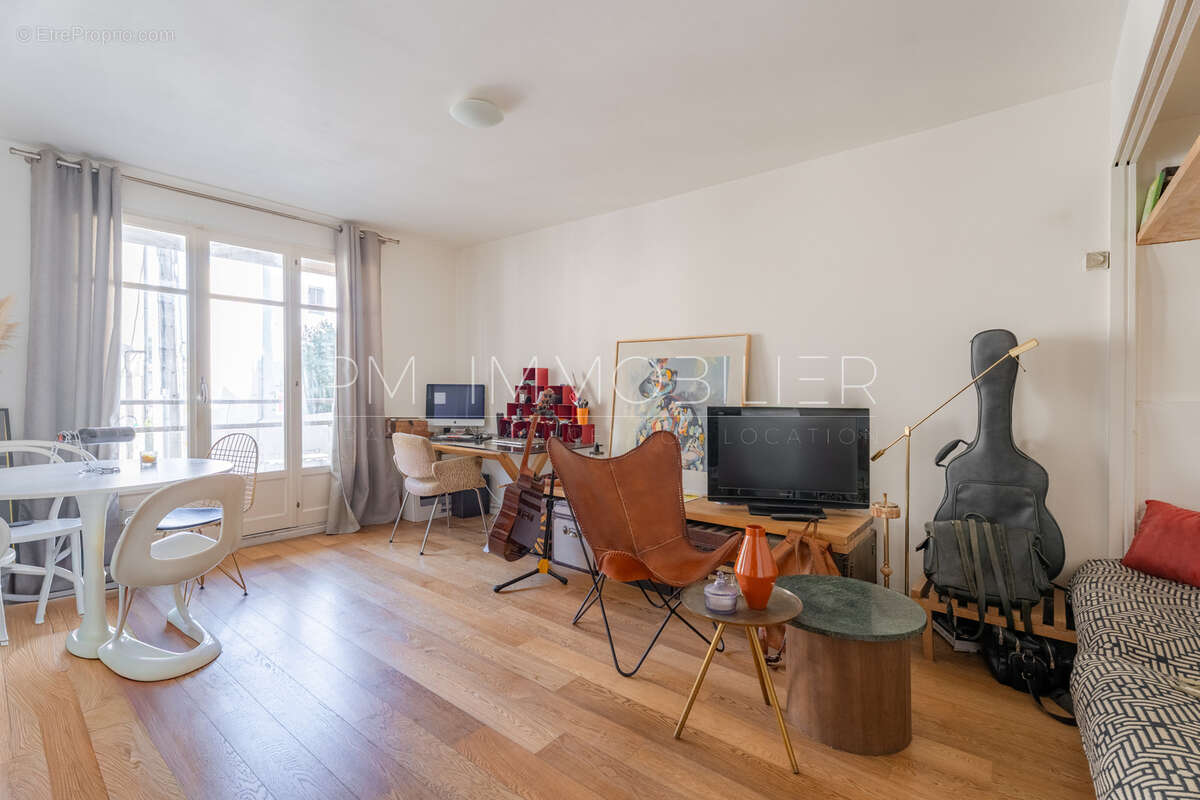 Appartement à MARSEILLE-6E