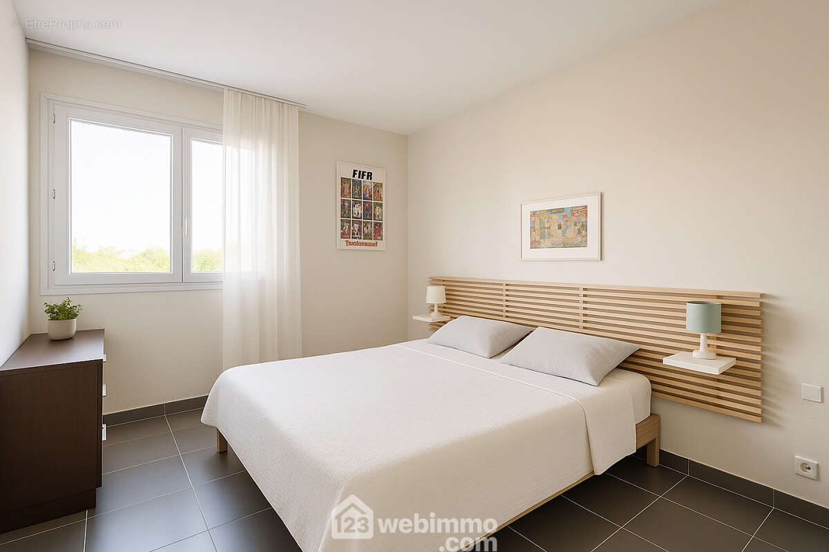 Chambre spacieuse et lumineuse, offrant calme et confort. - Appartement à SAINTE-MAXIME