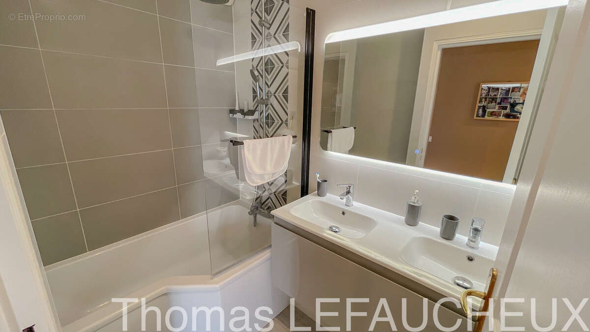 Appartement à BOIS-COLOMBES