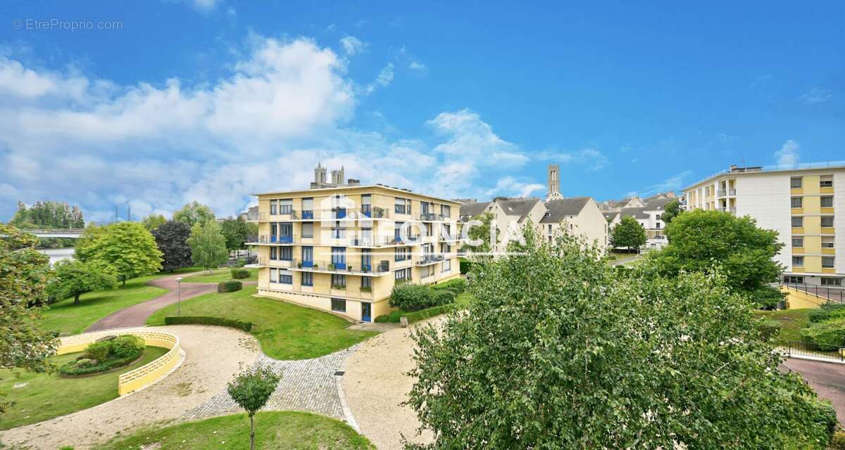 Appartement à MANTES-LA-JOLIE