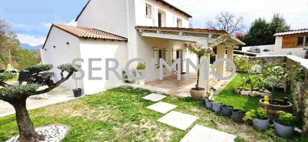 Maison à MONTAUROUX