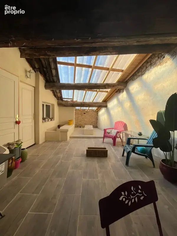 A vendre - maison de village renovee ded type 5 de 109 m2 avec garage et terrasses - photo 13