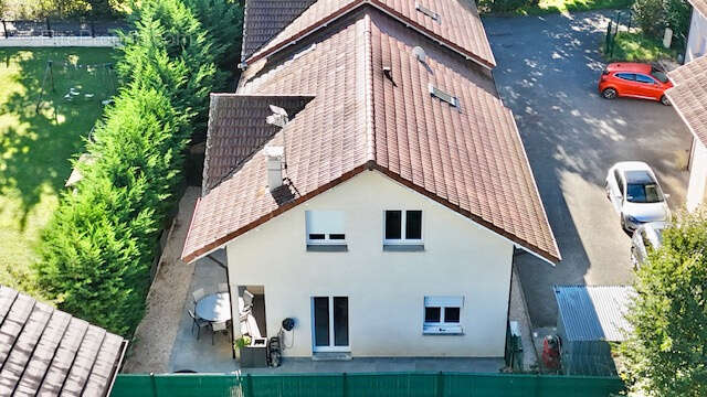 Maison à SAINT-GENIS-POUILLY