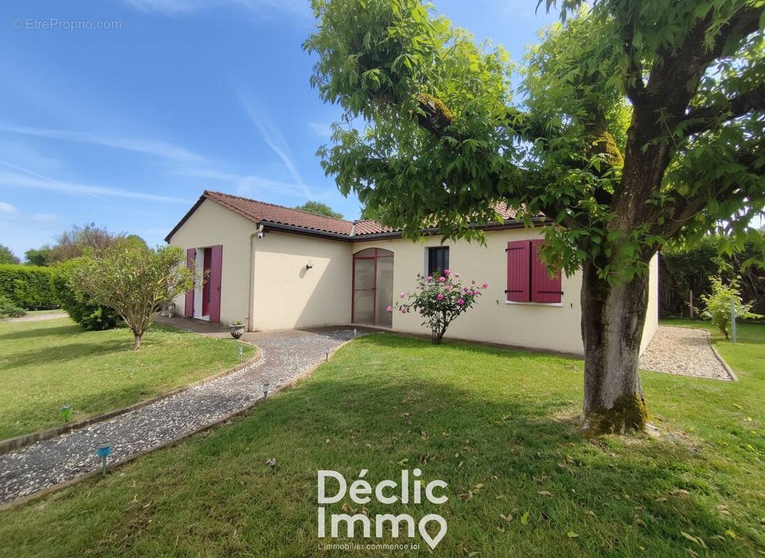 Maison à BARBEZIEUX-SAINT-HILAIRE