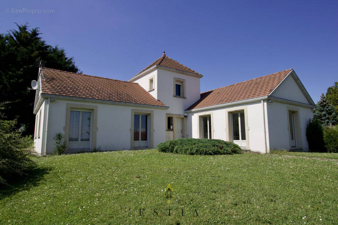 Maison à VILLEY-SAINT-ETIENNE