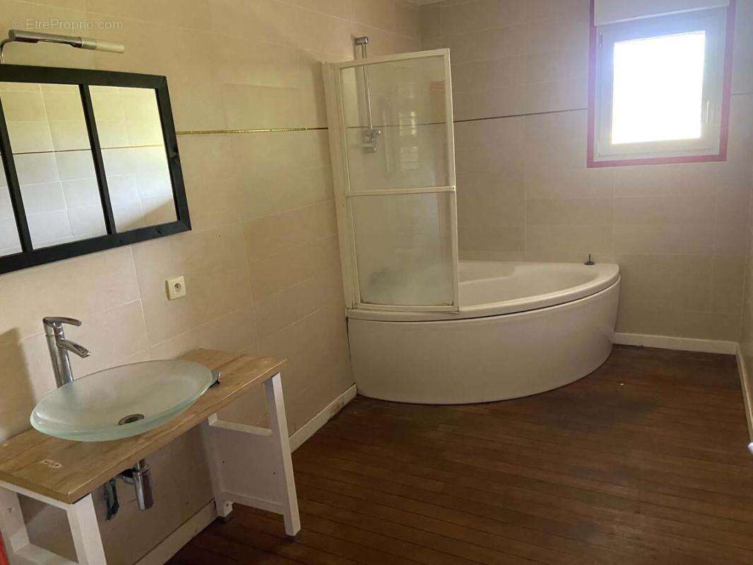 Maison 137 m² à Bermicourt  - photo 8