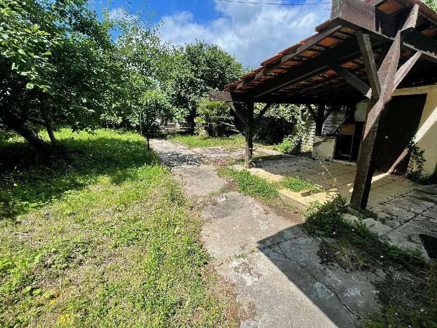 Maison à COULOUNIEIX-CHAMIERS