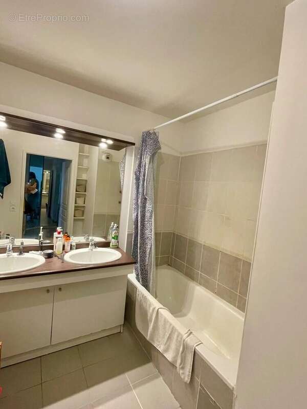 A vendre type 3 66 m2 dernier etage marseille 13013 - photo 9