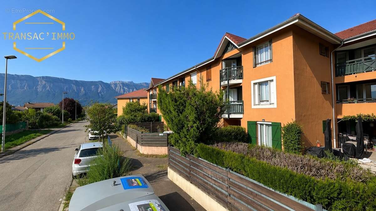 Appartement 66 m² à Le Versoud  - photo 2
