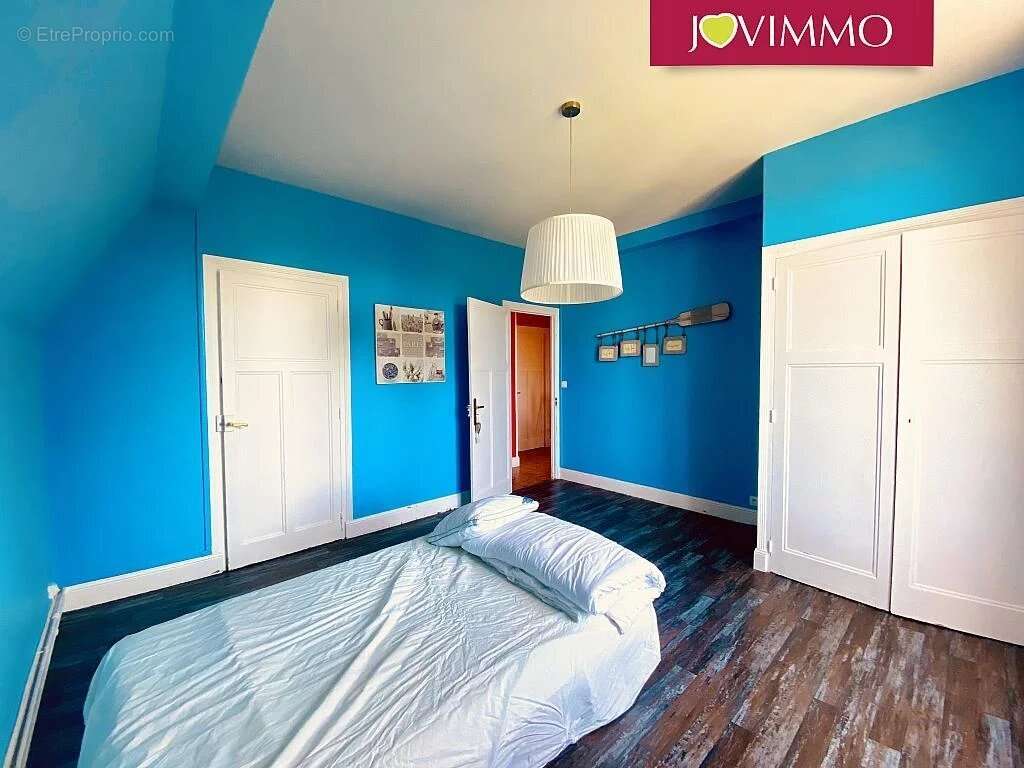 Maison à NERIS-LES-BAINS