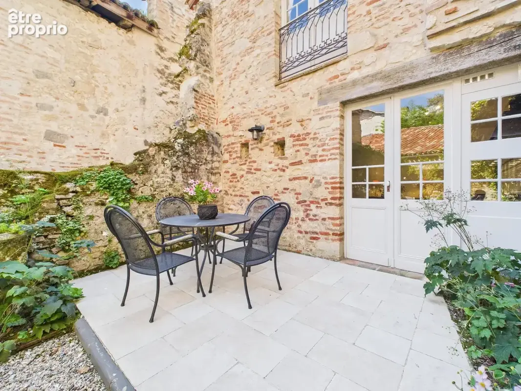 Charmante maison avec cour au cœur du village médiéval de Penne d’Agenais - photo 17