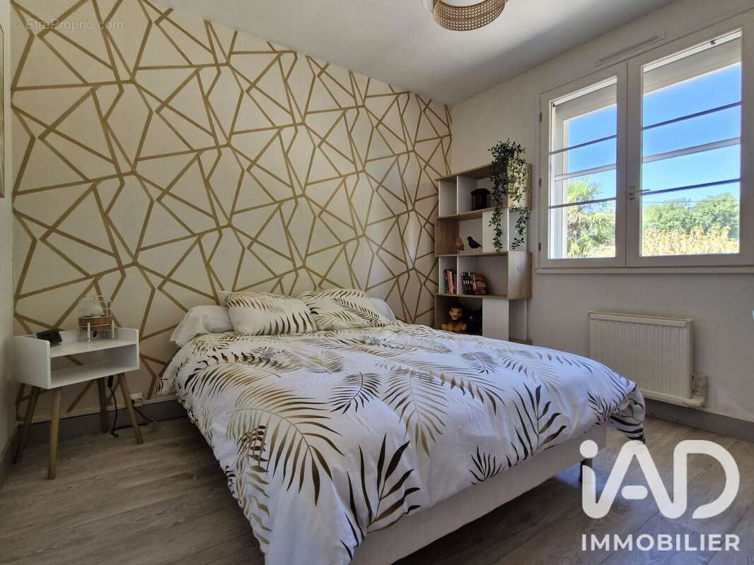 Maison 192 m² à Chinon  - photo 7