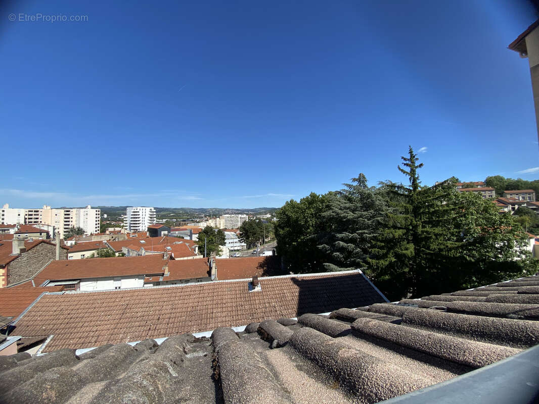 Appartement à SAINT-ETIENNE