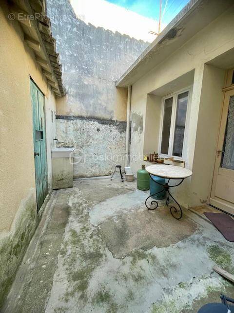 Maison à SAINT-LAURENT-D&#039;AIGOUZE